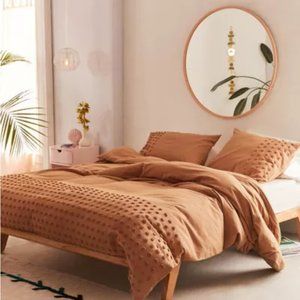 Urban Outfitters Full/Queen Duvet Cover and Shams